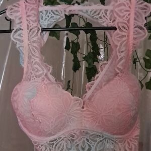 Victoria's Secret Pink and White Floral Lace Bra